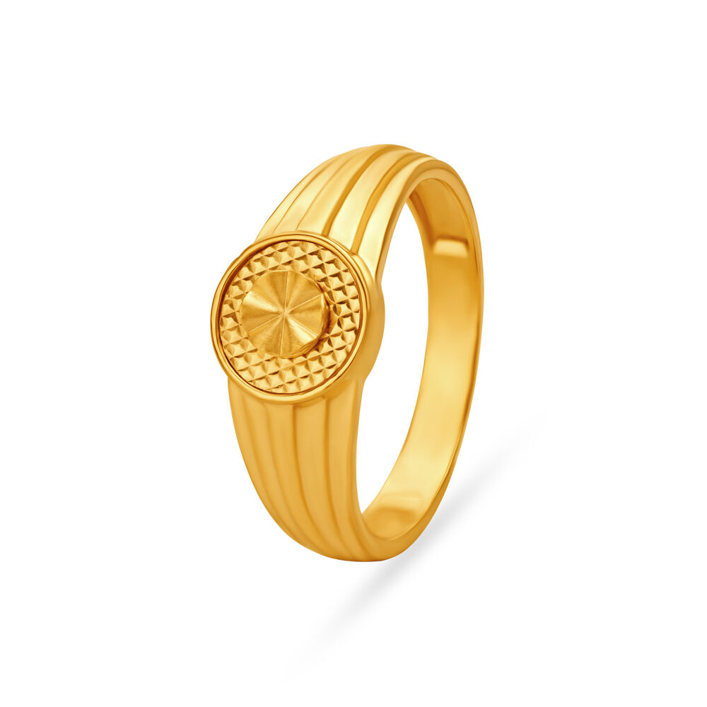 Lustrous Ridged Gold Ring for Men