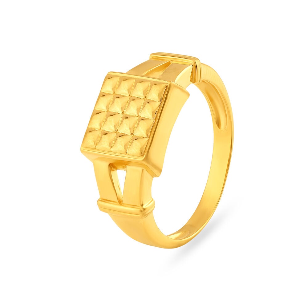 Carved Diamond Pattern Gold Finger Ring For Men