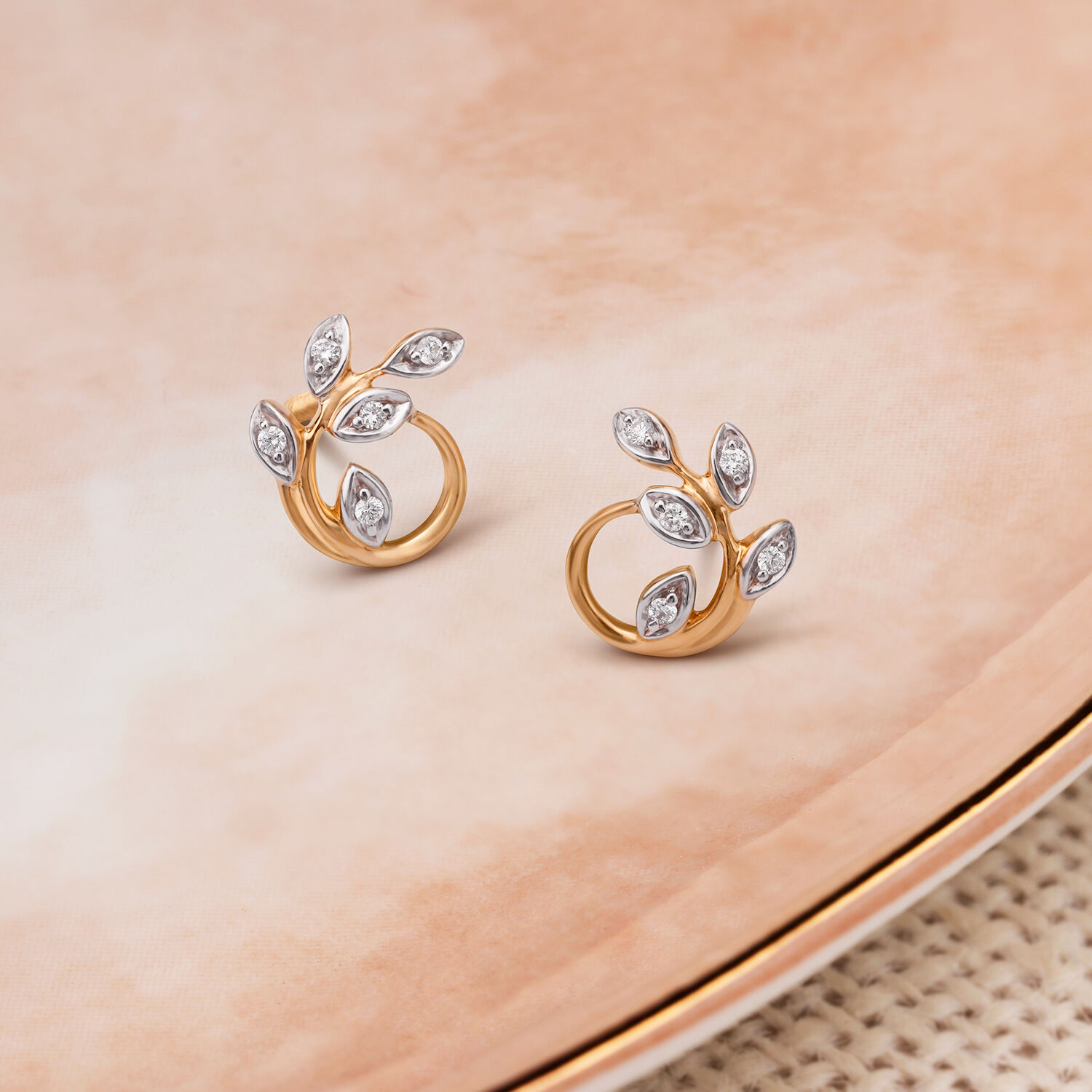Tanishq sales earrings design