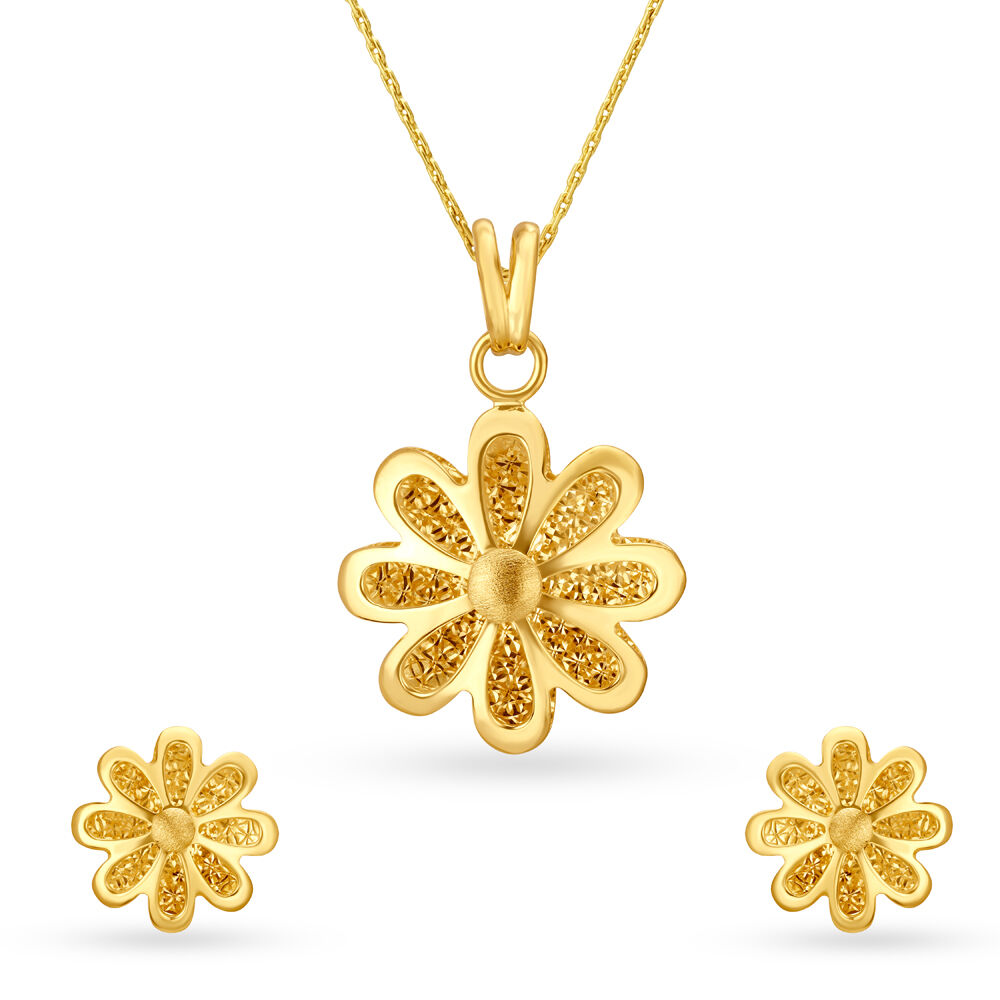 Gold pendant store with earrings