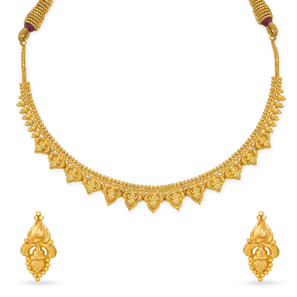 Buy Stunning Gold Necklace Set at Best Price Tanishq UAE
