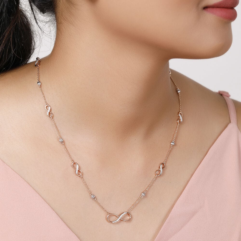 Tanishq store infinity pendant