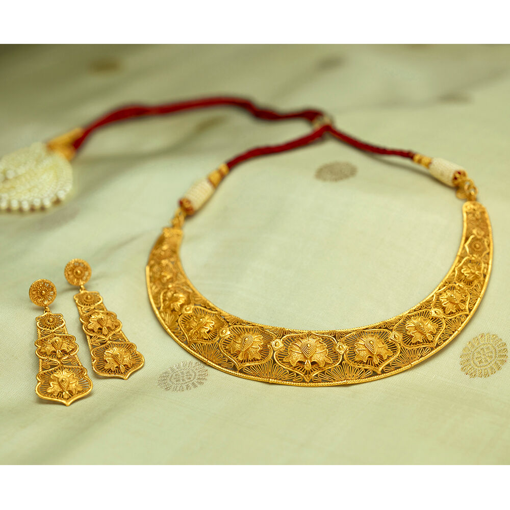 Gold necklace store set tanishq
