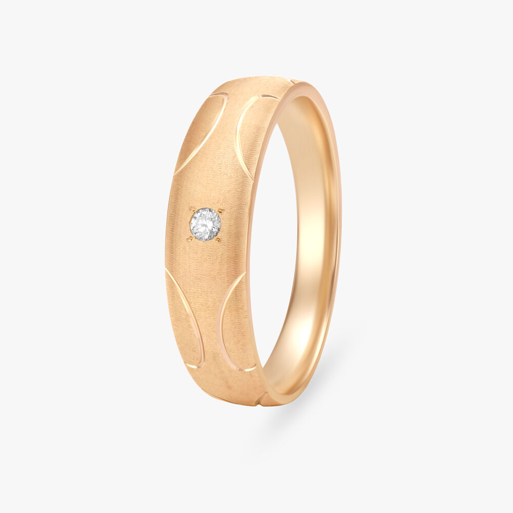 Lustrous Ridged Gold Ring for Men