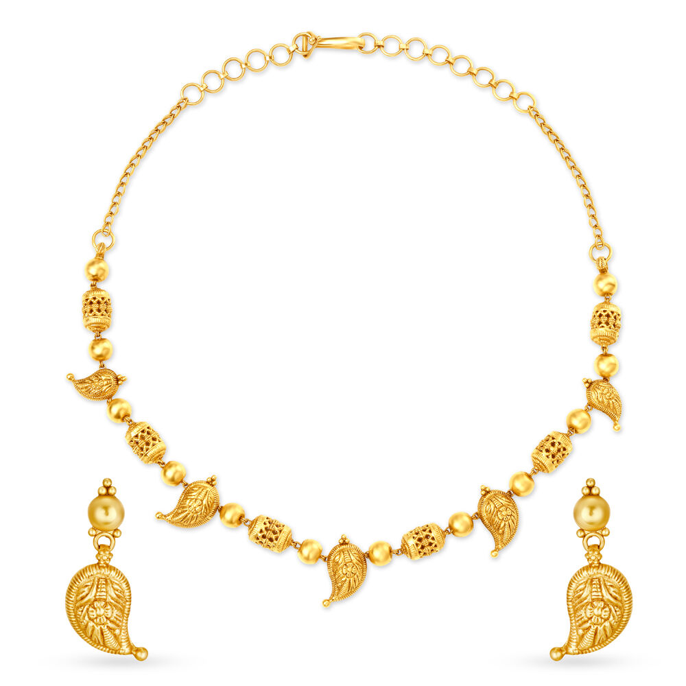 Tanishq shop gold set