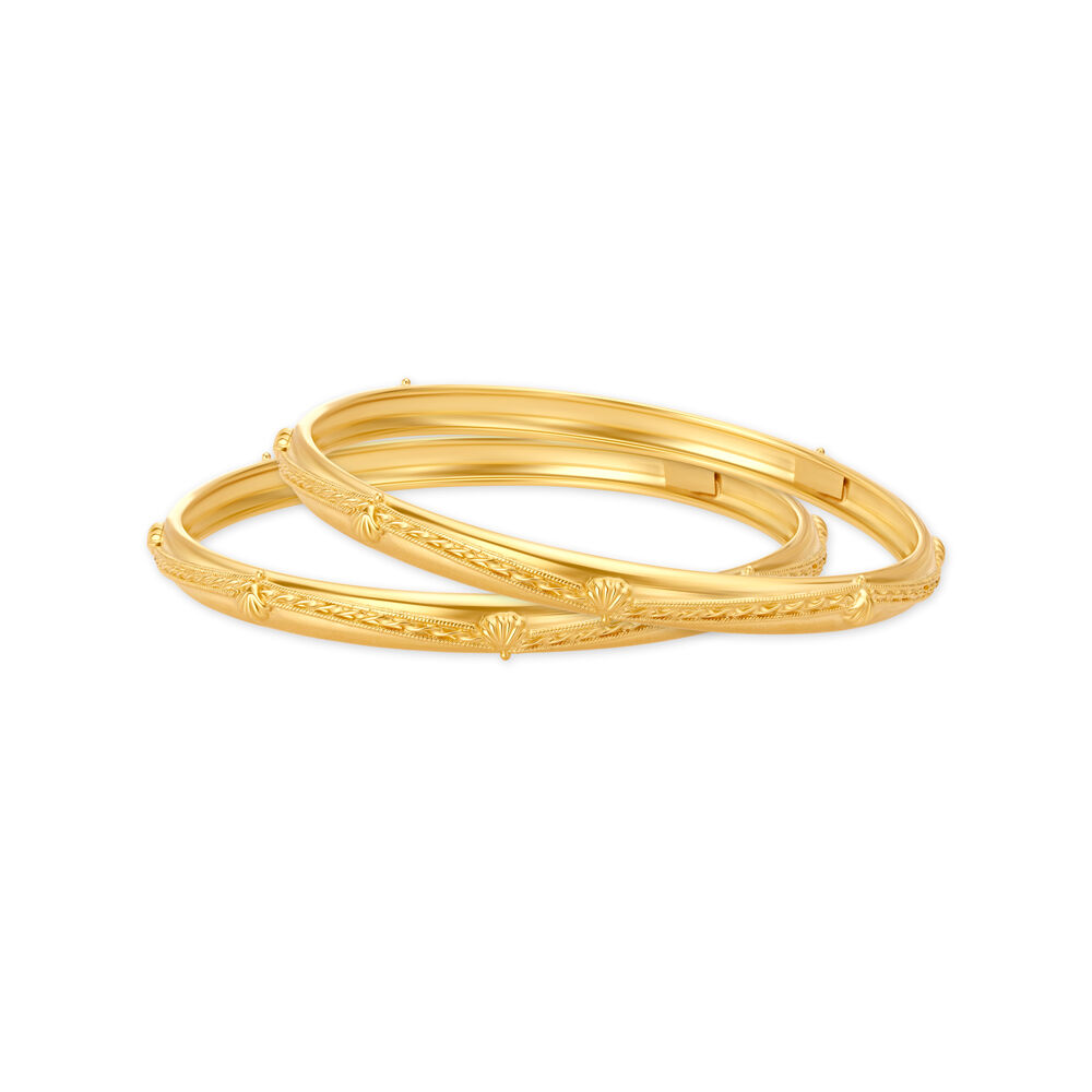 Buy Gorgeous Seashell Gold Bangle at Best Price Tanishq UAE