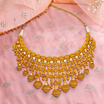Royal Gold Necklace for the Punjabi Bride