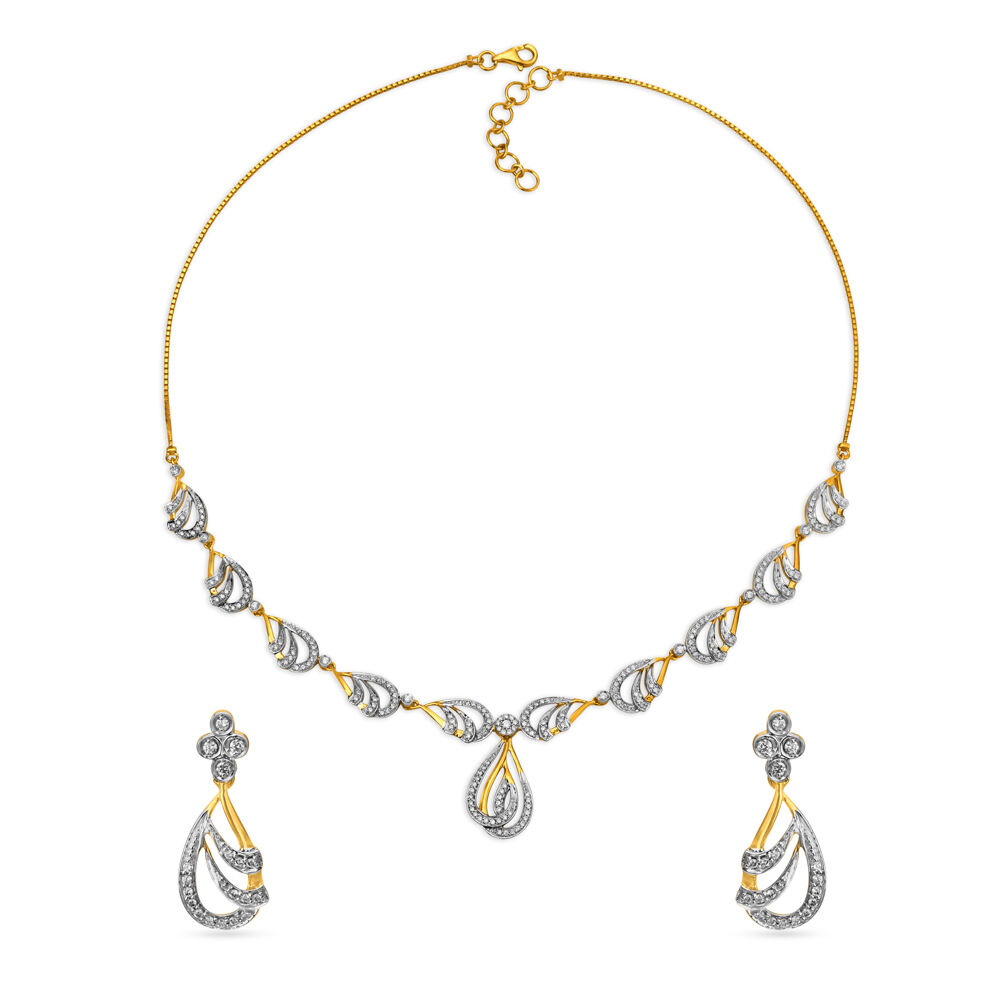 Tanishq diamond pendant on sale set