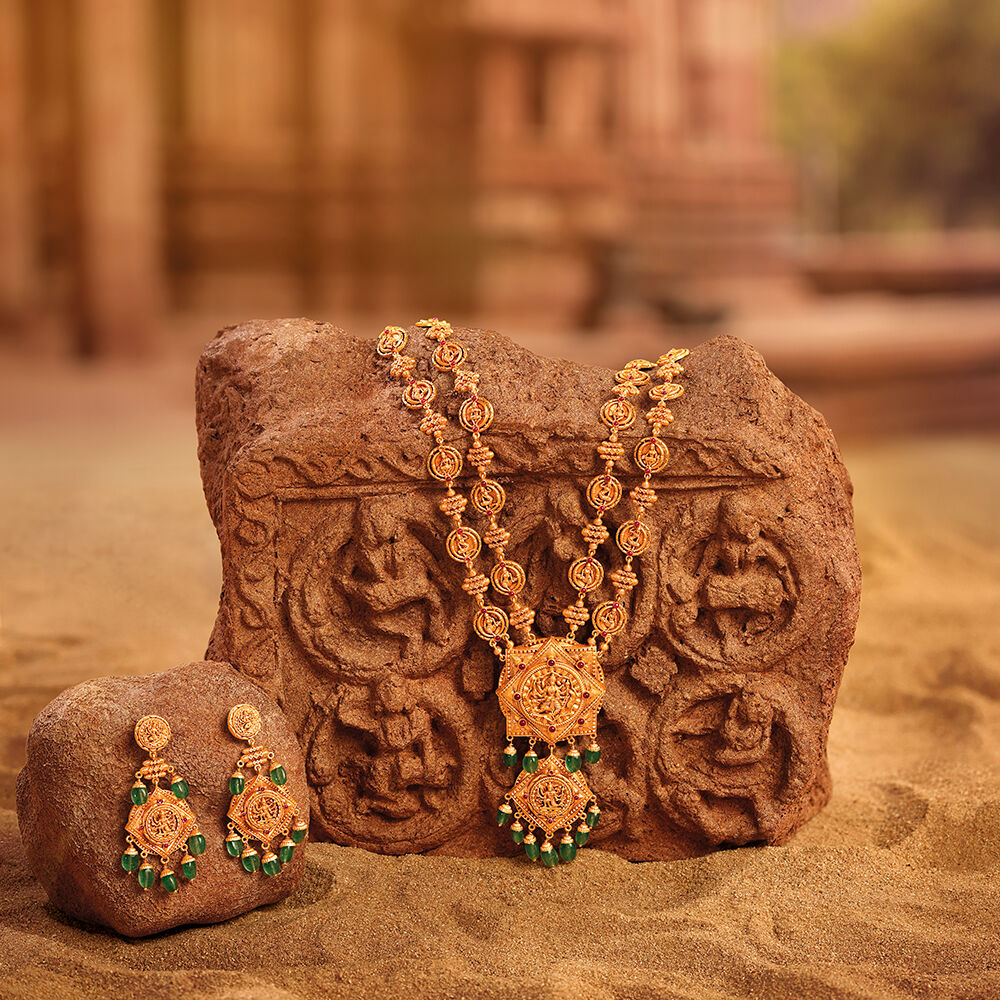 Tanishq cheap gold set