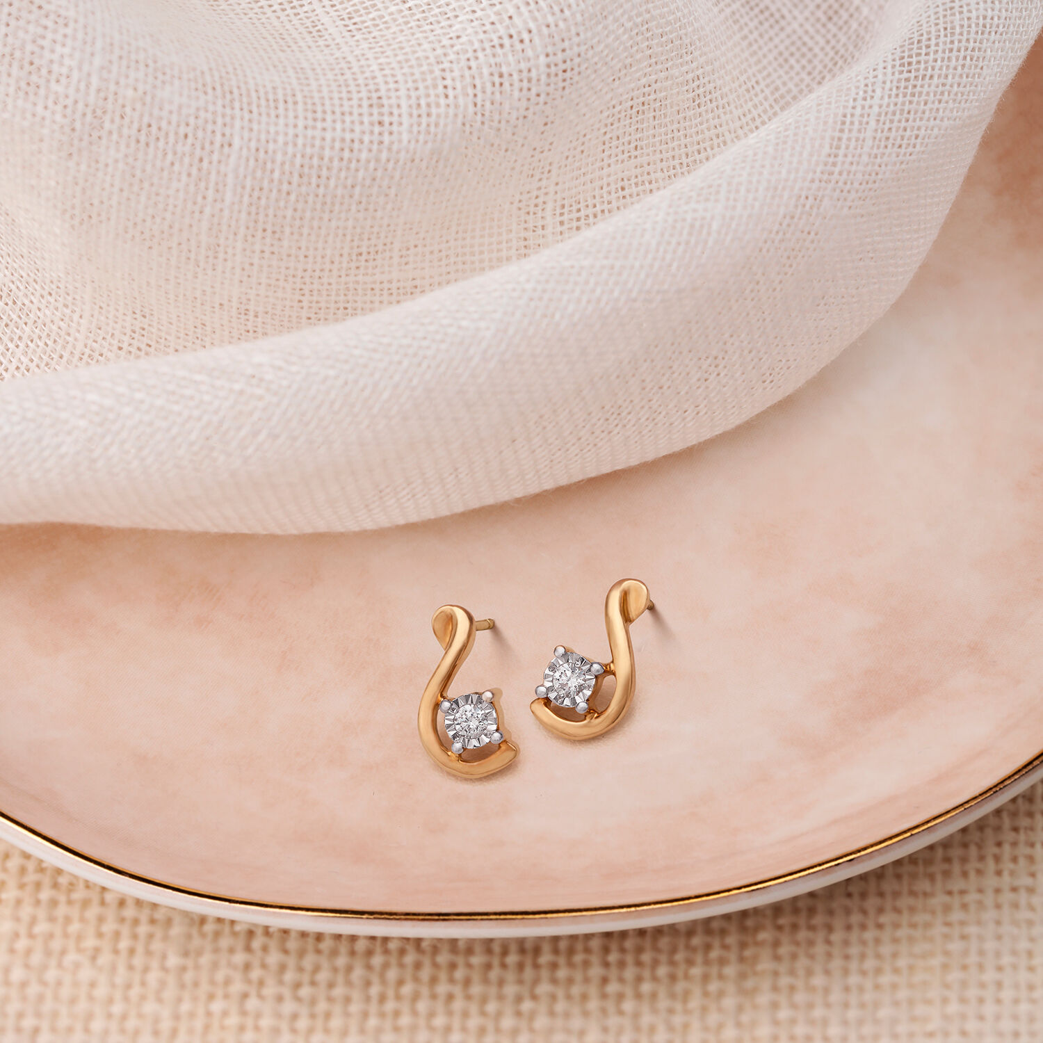 Buy Earrings at Best Price Tanishq UAE