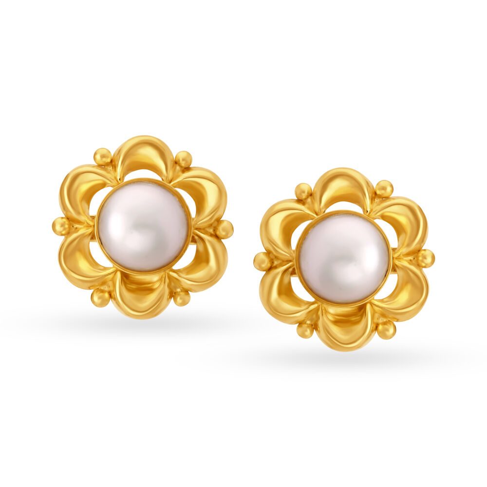 Pearl earrings new arrivals gold tanishq