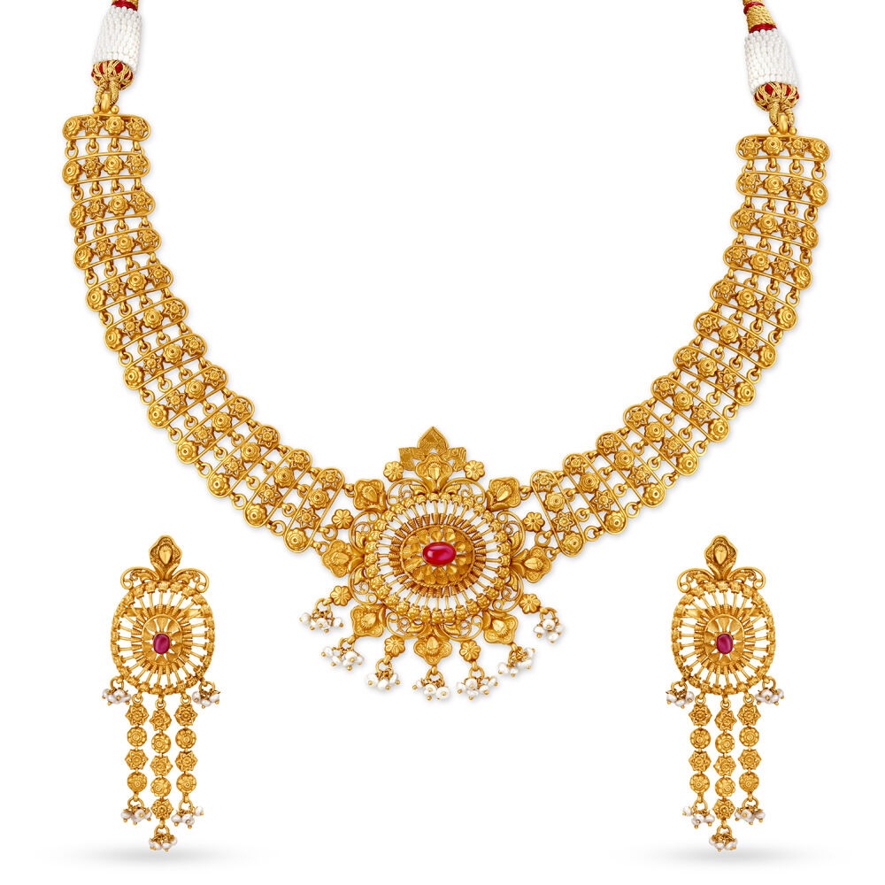 Buy Mesmerising Antique Gold Necklace Set at Best Price Tanishq UAE
