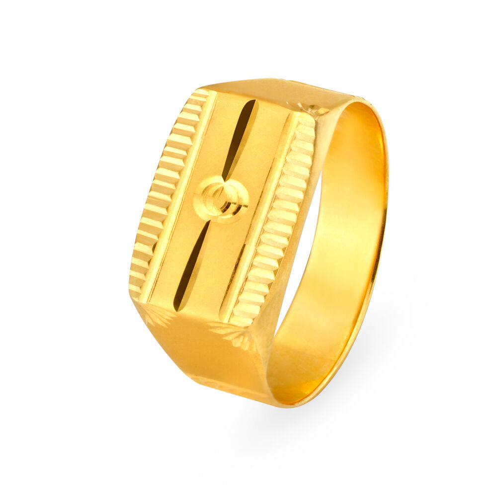 Buy Geometric 22 Karat Yellow Gold Embossed Ring at Best Price | Tanishq UAE