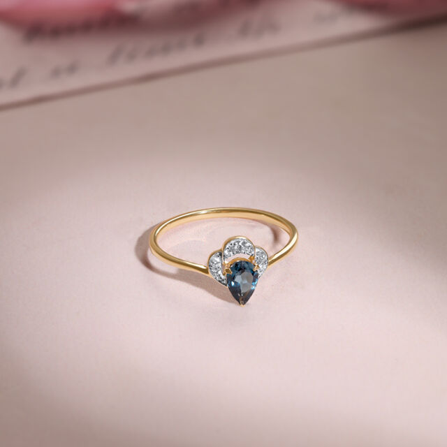 Regal Grace Diana Ring 