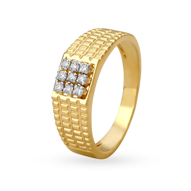 Dashing Diamond Finger Ring for Men 