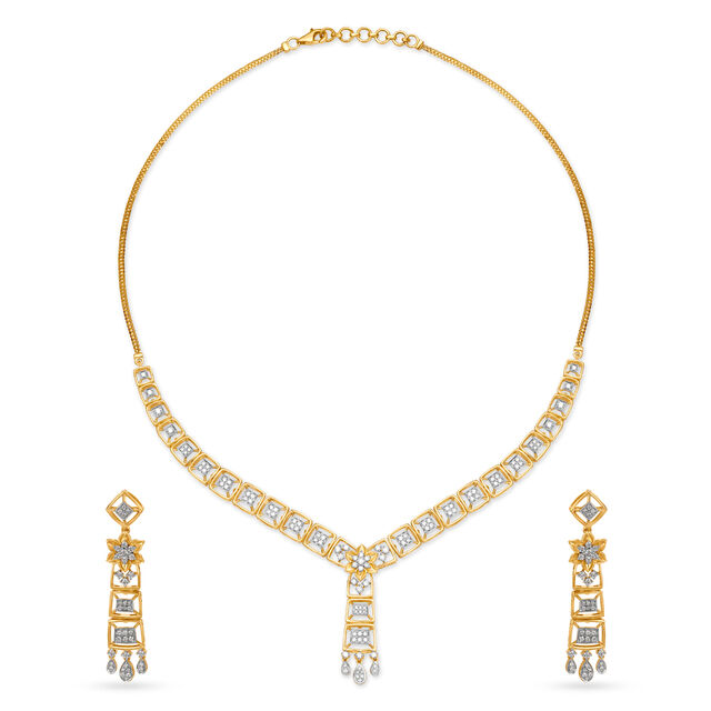 Striking Diamond Necklace Set 