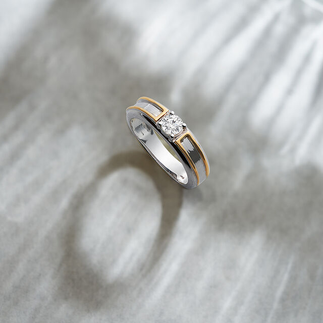 Tanishq 18KT Diamond Finger Ring for Men 