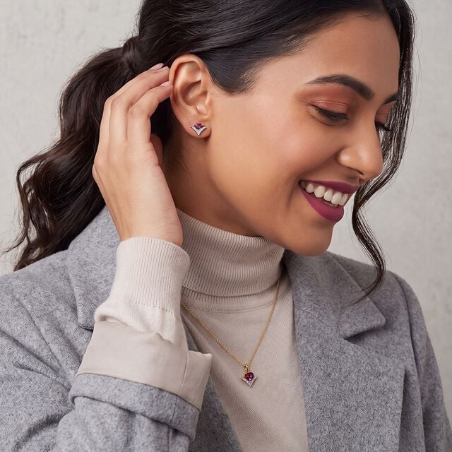 Heartfelt Vanki Love Earrings 3
