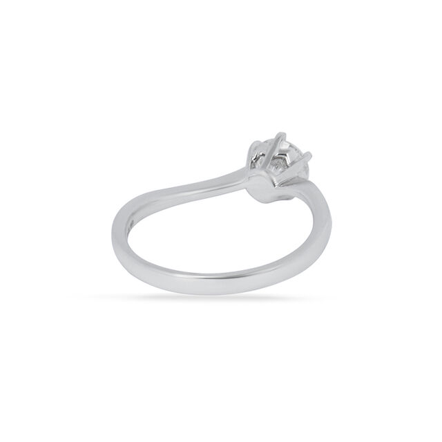 Tanishq 18KT Gold Finger Ring for Women 5