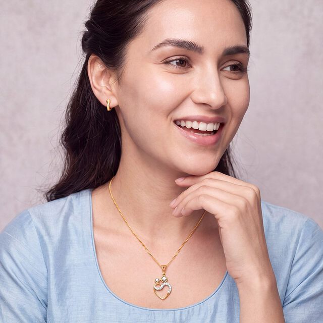 Tanishq 18KT Diamond Pendant for Women 2