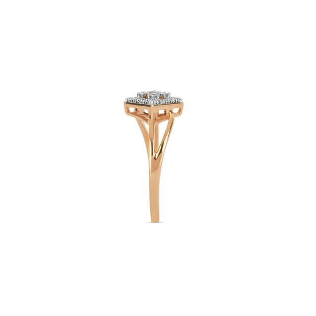 Tanishq 18KT Diamond Finger Ring for Women