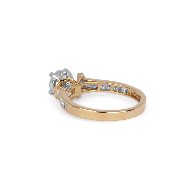 Tanishq 18KT Diamond Finger Ring 3