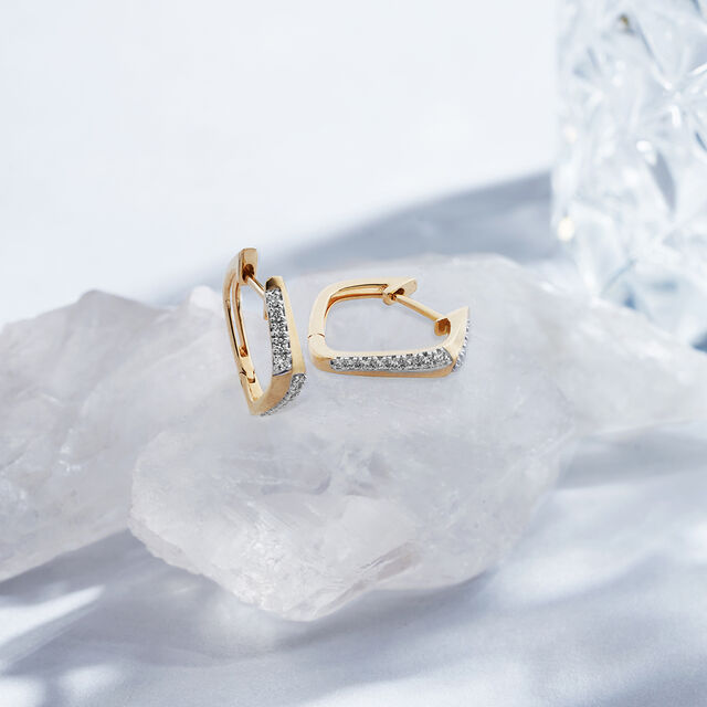 Tanishq 18KT Diamond Earrings for Women 