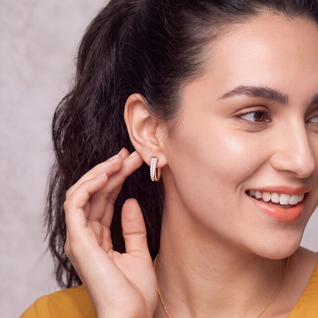 Tanishq 18KT Diamond Earrings for Women 3