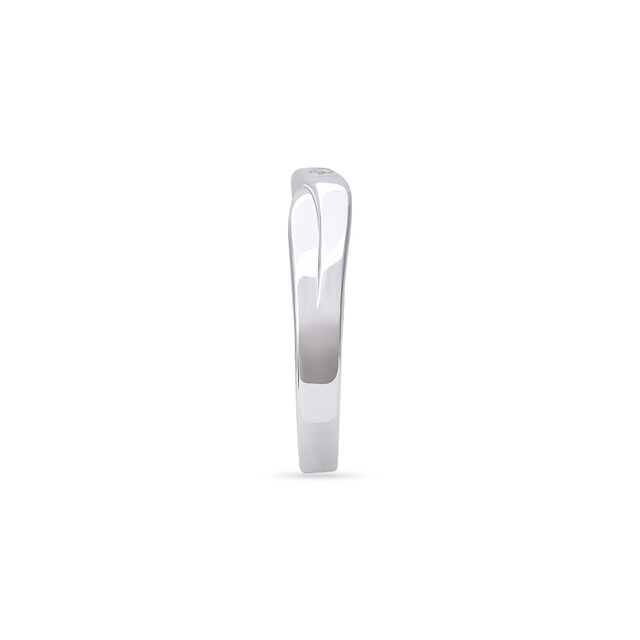 Tanishq 18 KT Diamond Finger Ring for Men