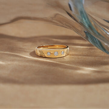 Tanishq 18KT Diamond Finger Ring