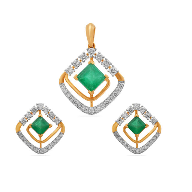 Tanishq 18KT Diamond Pendant and Earrings Set for Women 2