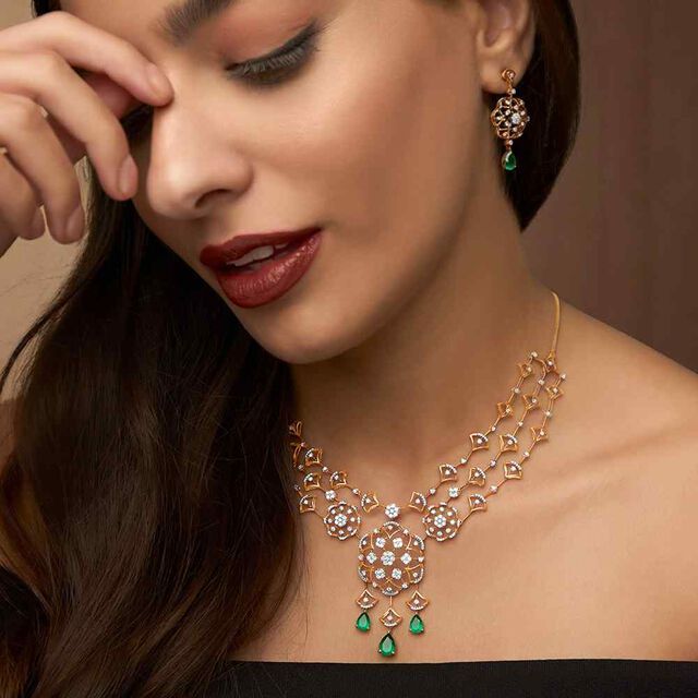 Tanishq 18KT Diamond Necklace with Earrings for Women 2
