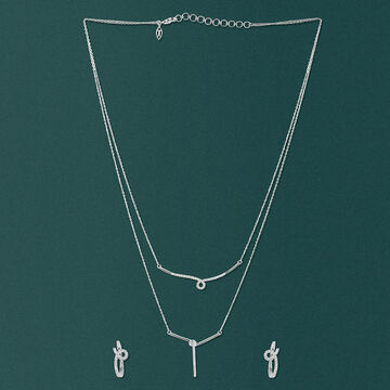The Stacked Loop Set