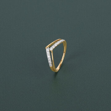 Chevron Elegance Diamond Ring