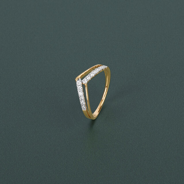 Chevron Elegance Diamond Ring 