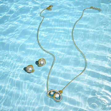 Swirling Pearl and Diamond Set