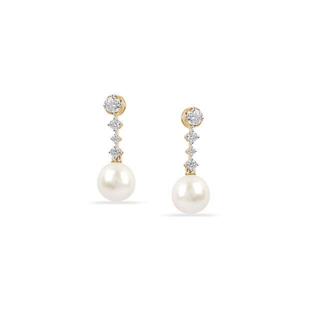Lustrous Pearl Earrings 
