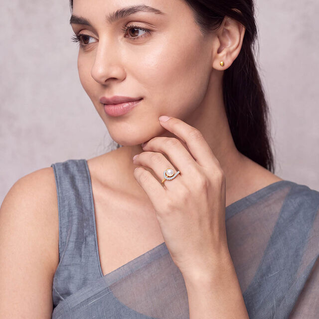 Pearl Serenity Gold Ring 2