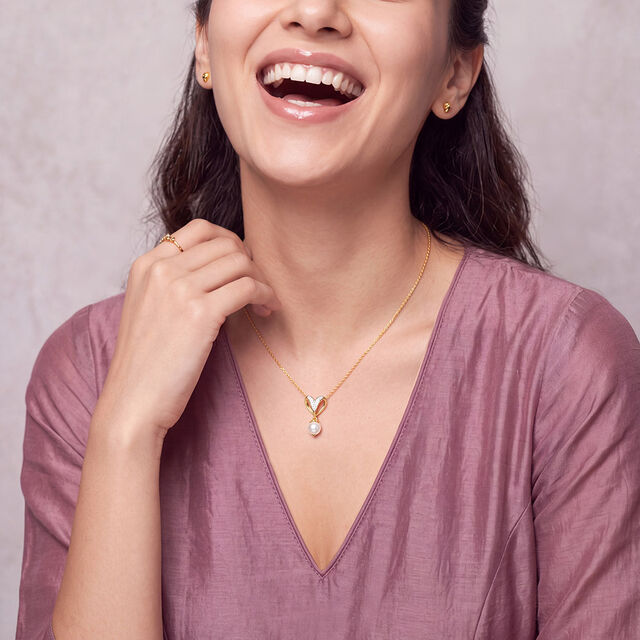 Playful Interwoven Love Pendant 3