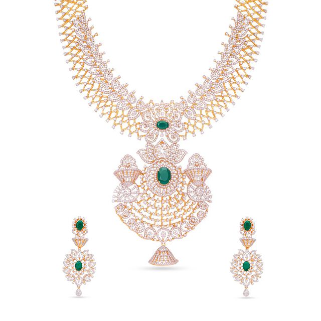 Tanishq 18 Karat Diamond Necklace Set for Women 