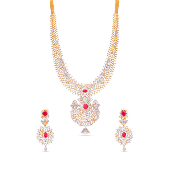 Tanishq 18 Karat Diamond Necklace Set for Women 2