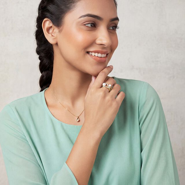Enchanting Wave Pearl Ring 2