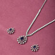 Tanishq 18 Karat Diamond Necklace Set for Women 