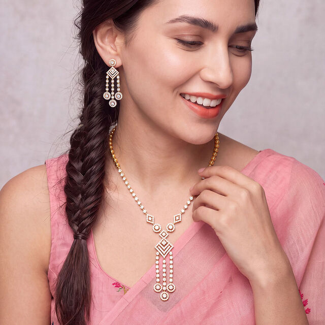 Tanishq 18KT Diamond Necklace Set for Women 3