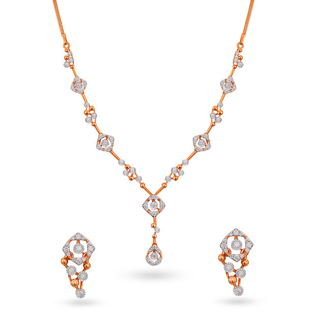 Tanishq 18 Karat Diamond Necklace Set for Women 