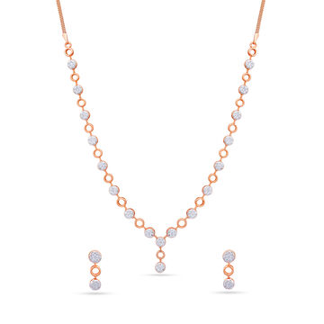 Tanishq 18 Karat Diamond Necklace Set for Women