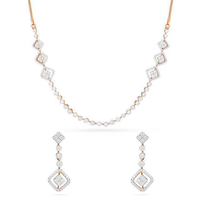 Tanishq 18 Karat Diamond Necklace Set for Women 4
