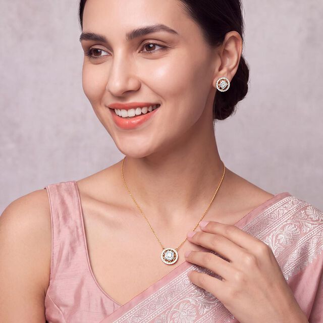Tanishq 18KT Diamond Chain with Pendant and Earring Set for Women 3