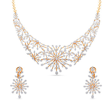Tanishq 18 Karat Diamond Necklace Set for Women