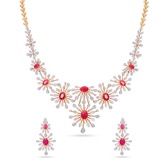 Tanishq 18 Karat Diamond Necklace Set for Women 